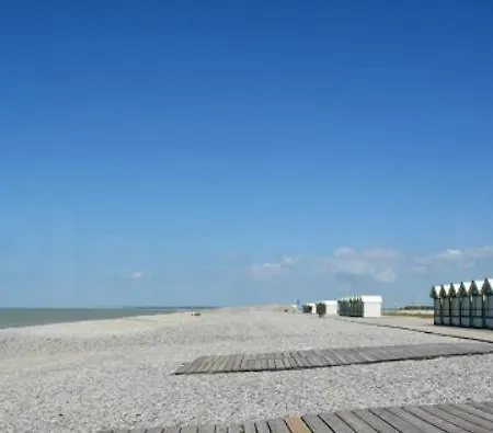 Face A La 6 Personnes Apartment *