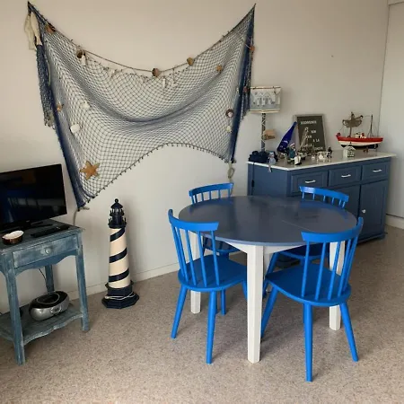 Face A La 6 Personnes Apartment *