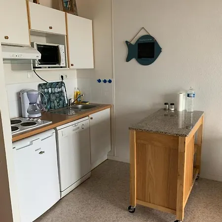 Face A La 6 Personnes 滨海卡约